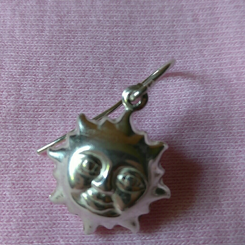 SILVER ERRINGS OF SUNS. - Picture 2 of 4